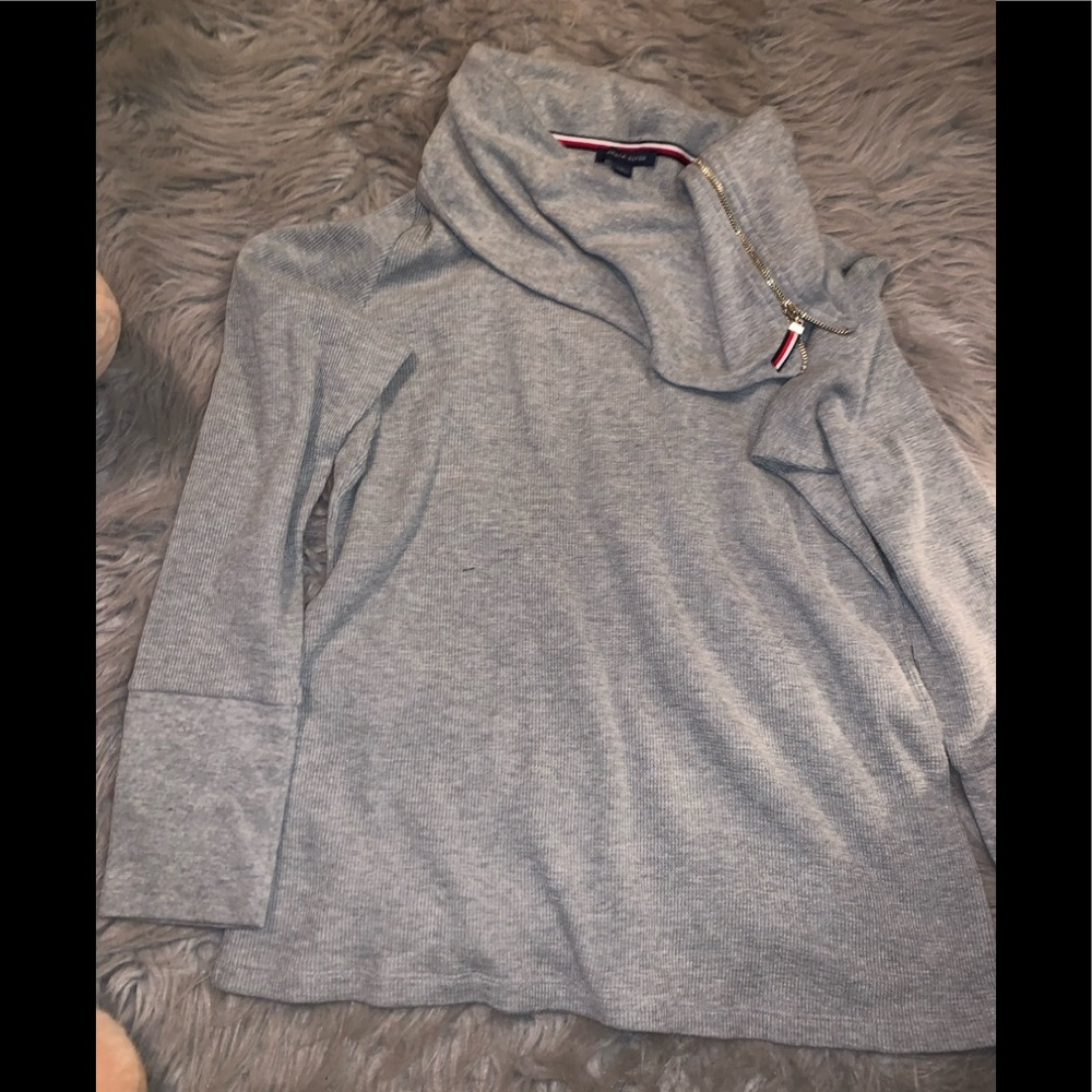 Long sleeve tommy Hilfiger shirt